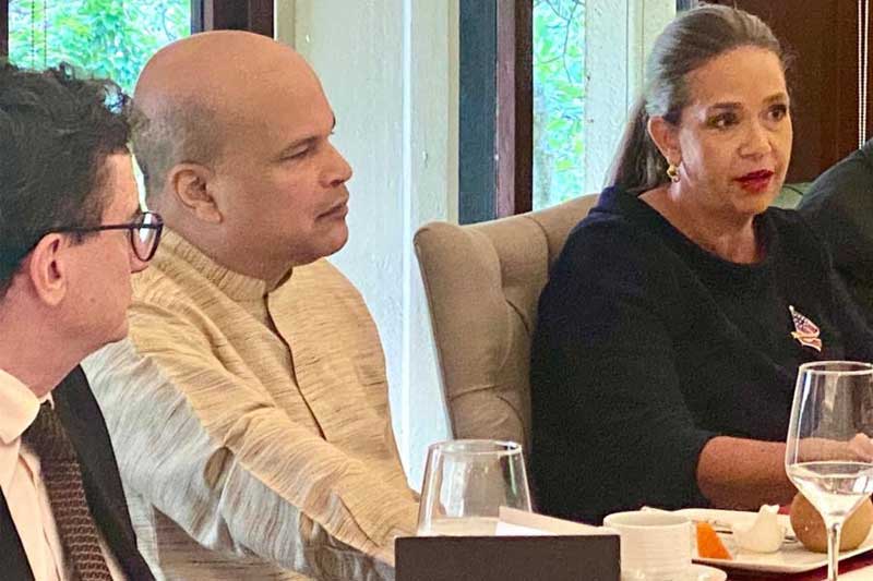 අම්බුලුවාව ව්යාපෘතිය ඇණහිටීමෙන් ආයෝජන විශ්වාසය අවදානමේ !