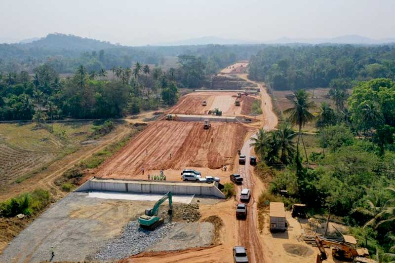 මධ්යම අධිවේගී මාර්ග ටෙන්ඩරය - රු.බිලියන 90ක මංකොල්ලයක් ? : ජනාධිපතිගේ මැදිහත්වීමක් ඉල්ලයි