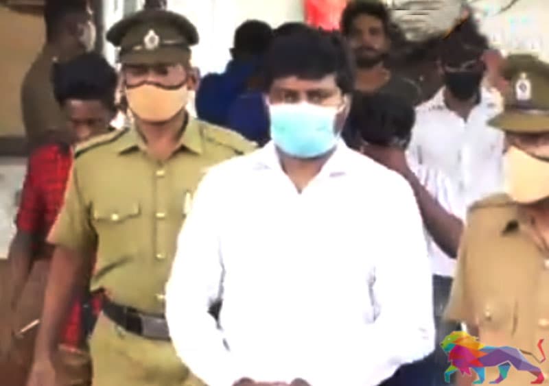 මාධ්යවේදී ඩෙස්මන් අත්අඩංගුවට ගැනීම: තොරතුරු බෙදා හැරීමේ යුද්ධයට මුනිස්සම් නැතිව අවතීර්න වීමෙන් වලකින්න!- නීතිඥ ශ්රීරාල් ලක්තිලක