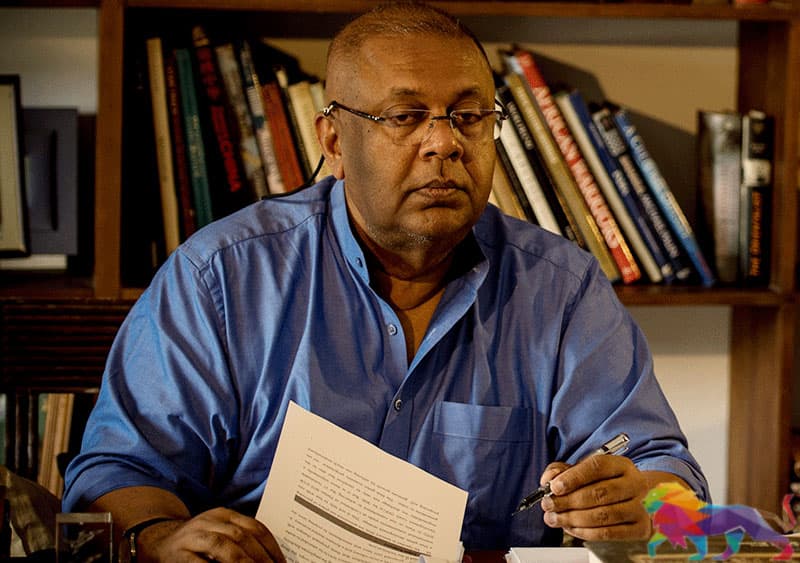 'ඝන අඳුර මත පෑයූ රිදී රේඛාව' - මංගලගේ තීන්දුව ගැන වික්ටර් අයිවන්ගේ විග්රහය