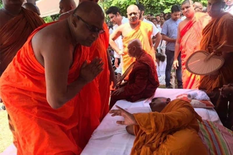 'රතන කළේ තක්කඩි වැඩක්' - ඥානසාර හිමි රතන හිමිගේ පළු අරිති (වීඩියෝ)