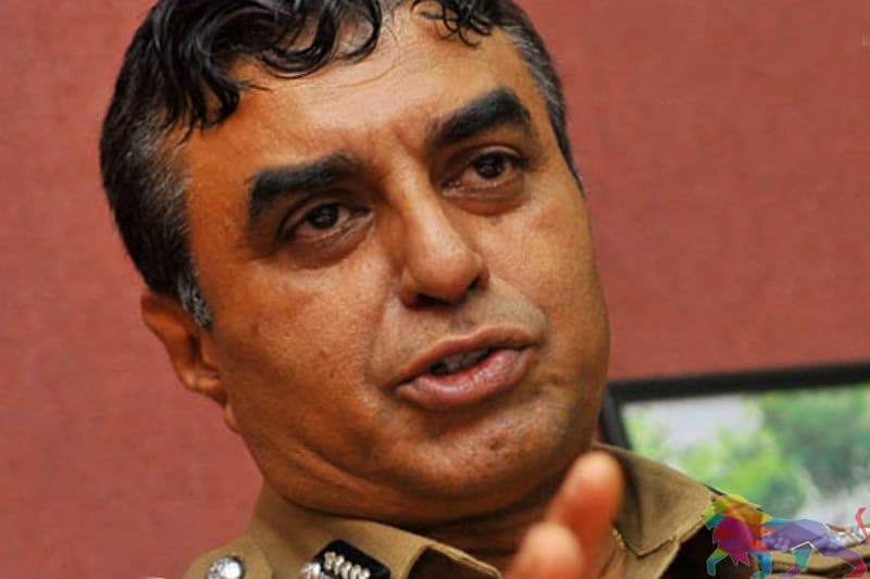 හිටපු පොලිස්පති අද 'වමාරයි' ද?: රනිල් හා මහින්ද ගැන ජනපතිට සැකයක්!