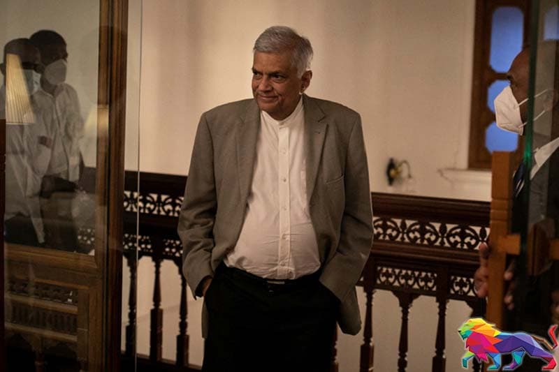 පලයන් කියන පළියට රනිල් යා යුතුද? - (චන්ද්රසිරි සෙනෙවිරත්න)