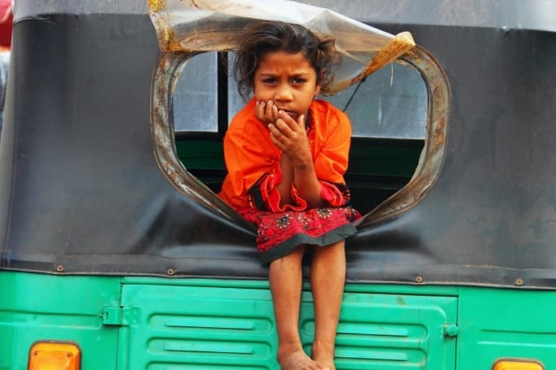 #ළමාජීවිතවටිනවා : ආණ්ඩුවට කලින් මේ කියන්නේ දෙමාපිය භාරකරුවන්ට
