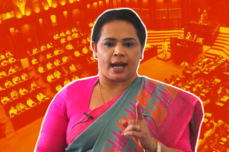 ඩයනා ඉදිරියේ නිරුවත් පාර්ලිමේන්තුව - (චින්තන ධර්මදාස)