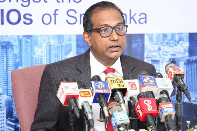 තොරතුරු තාක්ෂණ ක්ෂේත්රයේ 10,000ක් රට හැර ගිහින්
