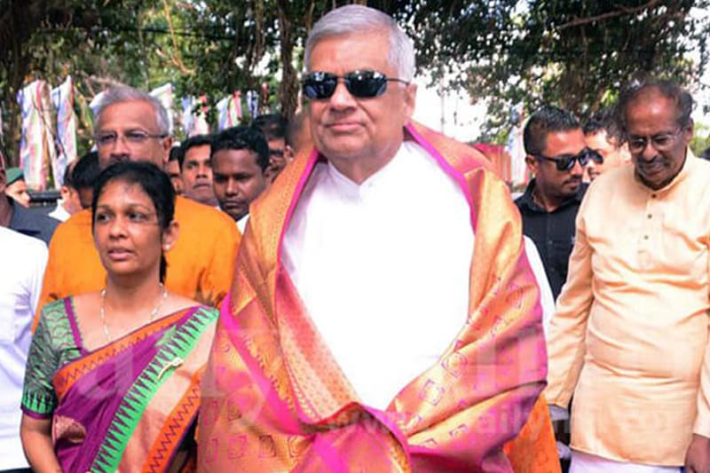 රට පිටරට පටවා ගොඩයාමට සැරසෙන රනිල්ගේ සංහිඳියා කෝඳුරු තෙල් - (ඥානසිරි කොත්තිගොඩ)