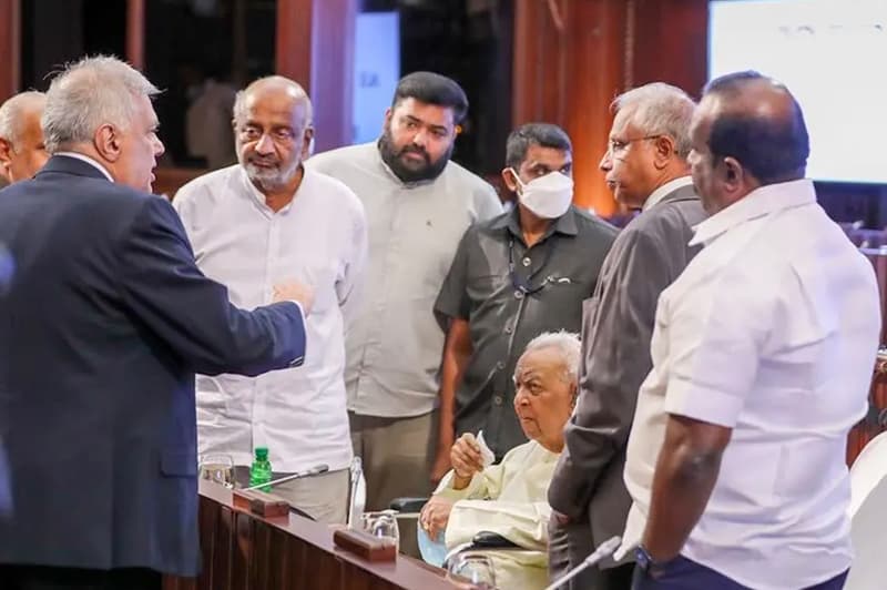 වමේ මංසන්ධිය, ප්රජාතාන්ත්රික විප්ලවය සහ ජාතික ප්රශ්නය - (සුමිත් චාමින්ද)