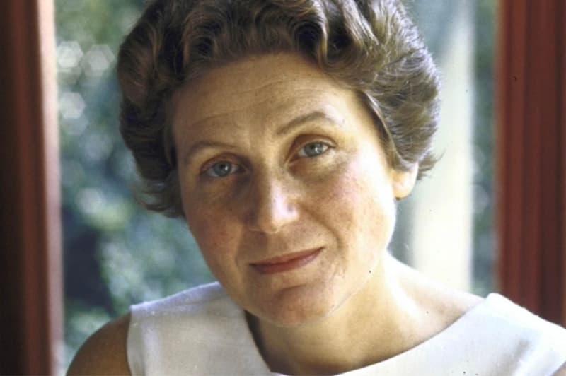Svetlana Alliuyeva : ඇමරිකාවට පලාගිය ස්ටාලින් දියණිය