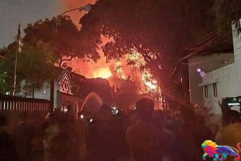 රනිල්ගේ නිවස ගිනි තැබීම දේශපාලන කුමන්ත්රණයකි - (කරු පරණවිතාන)