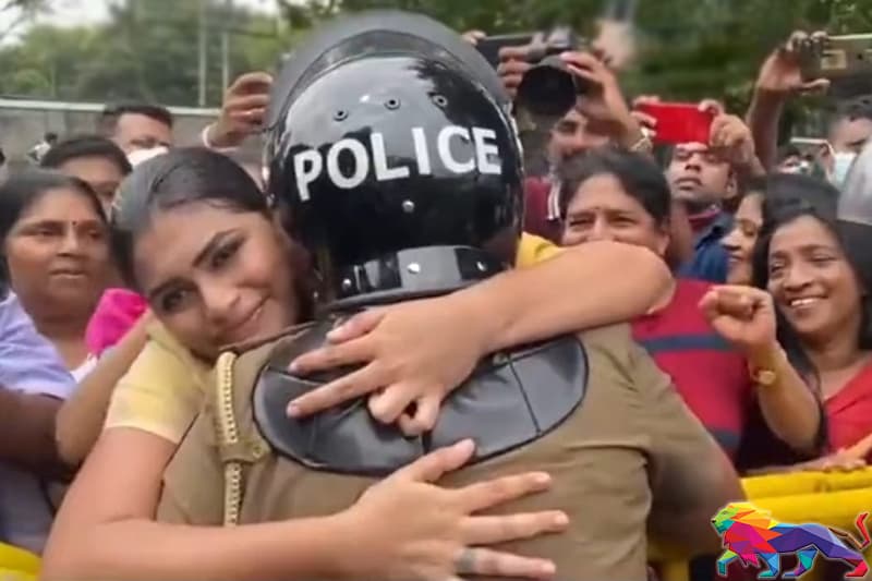 හිරුණිකා: වඩා ගිනි ඇවිලෙන සුළුයි