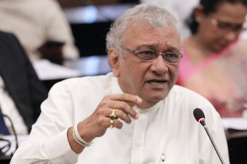 අධීක්ෂණ කාරක සභා දාහතේම (17) සභාපති ධූර සජබට ඉල්ලයි !