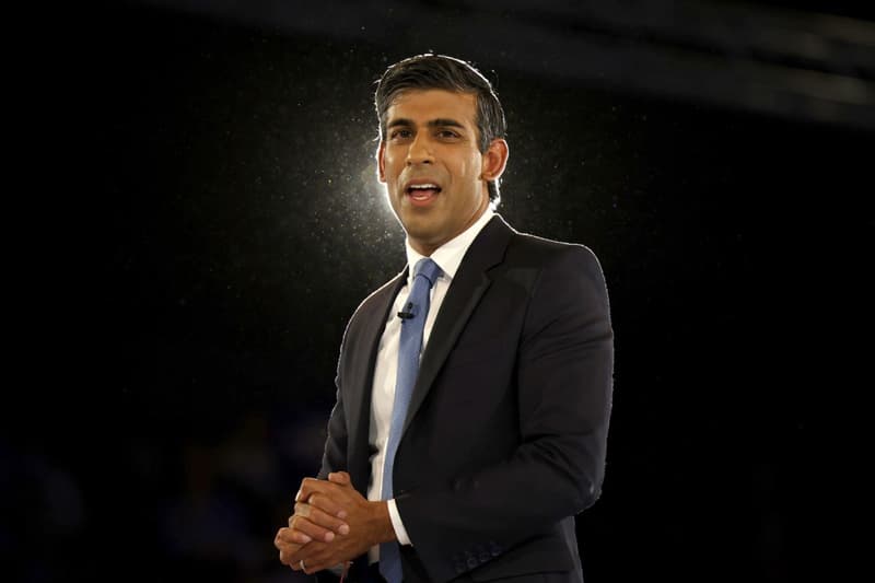 රිෂි සුනක් : හිටපු චාන්සලර්වරයෙකුගේ සිට බ්රිතාන්යයේ ප්රථම ආසියාතික අගමැති දක්වා