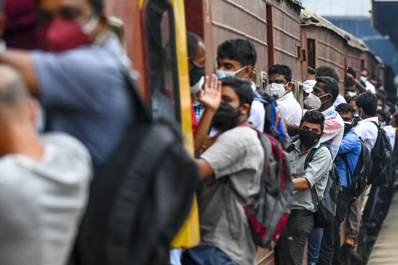 ශ්රී ලාංකික මධ්යම පන්තිය - ඇසට නොපෙනෙන යෝධයා ( 2 කොටස)