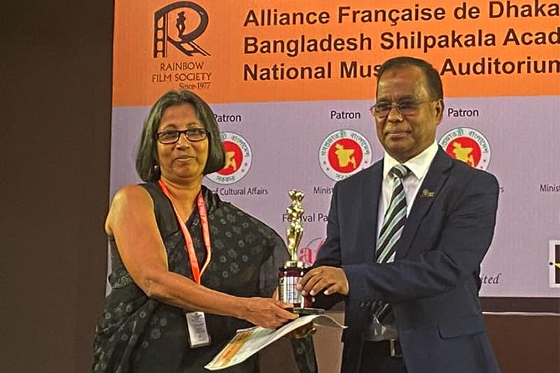 සිරිමාවෝ : අනෝමාට ජාත්යන්තර සම්මානයක්
