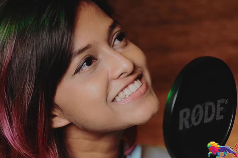 ශ්රී ලංකාවෙන් ලෝකයට ගිය ''මැණිකේ මගේ හිතේ" ගැන කතා කරන යොහානි සහ ගීයේ මුල් අයිතිකරුවන්
