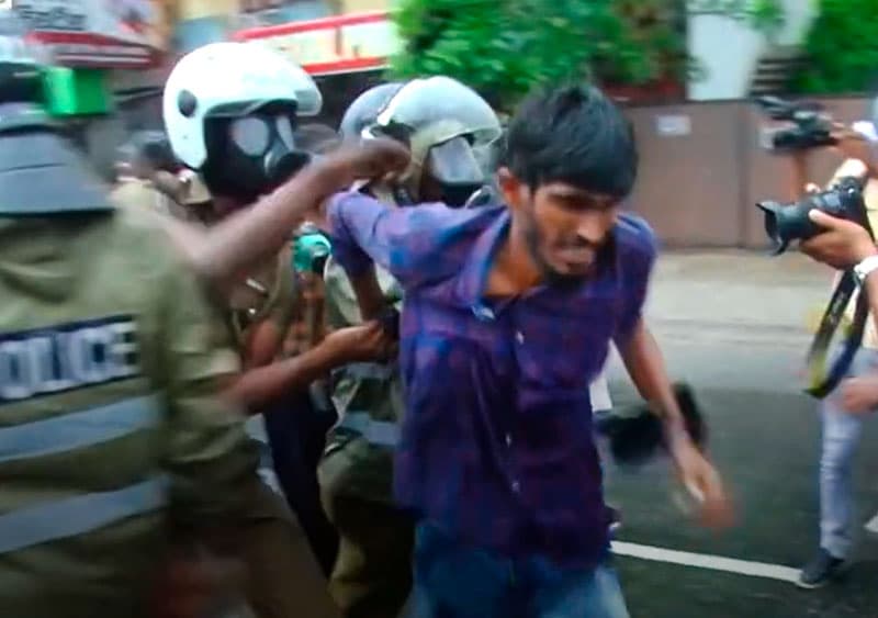 අන්තරේ පා ගමන : සිසුහු 7 ක් අත්අඩංගුවට