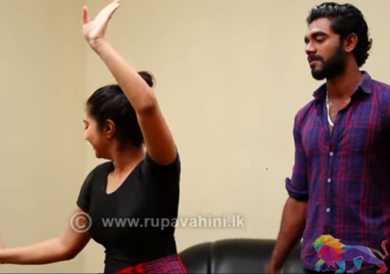 මායාකරුවෝ රජයන ලොවක පිස්සකුගේ විනිශ්චය - 'දූවිලි අහස'