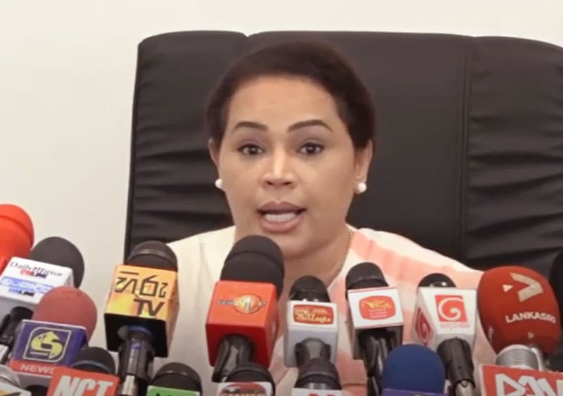 ඩයනා බය වුනේ කාටද? - (චින්තන ධර්මදාස)