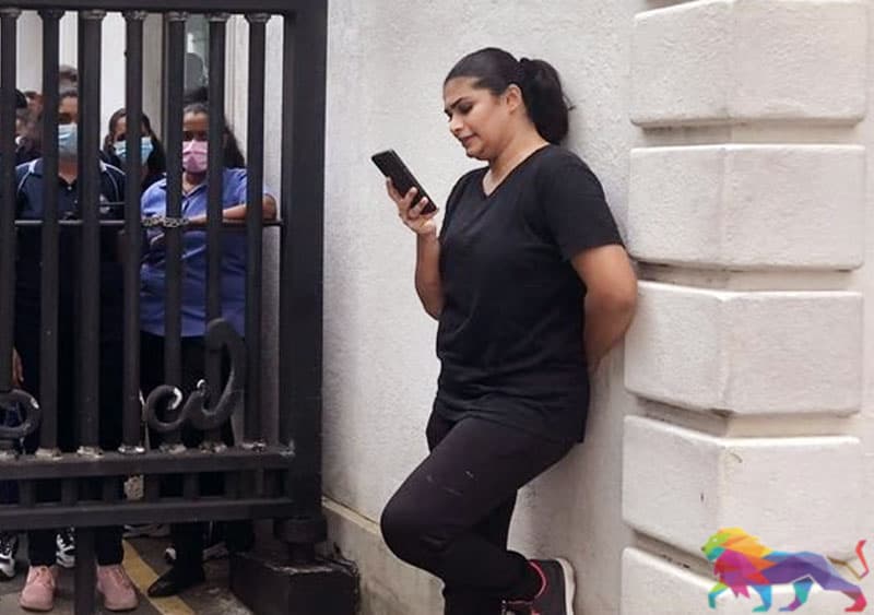 බිහිදොර අබියස හිරුණිකා - (මහේෂ් හපුගොඩ)
