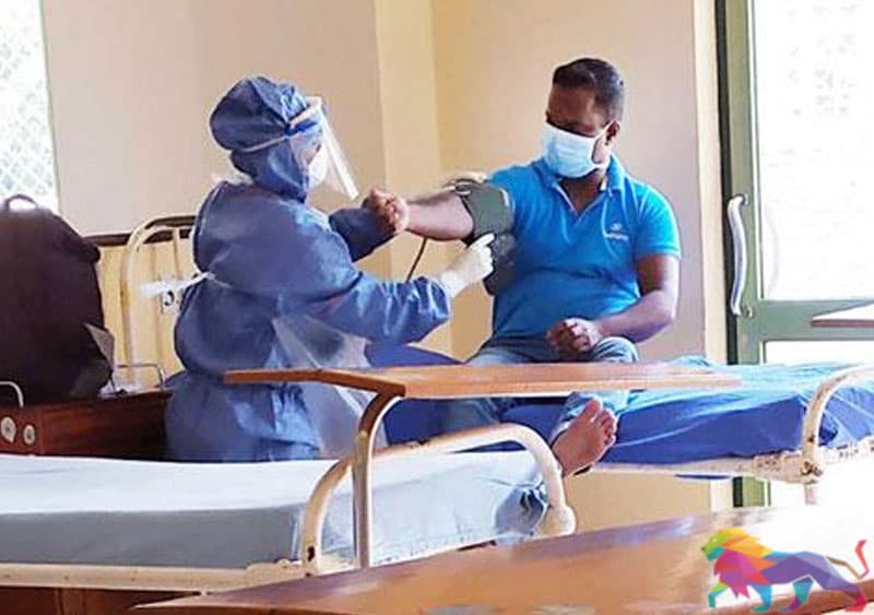 ජාතික රෝහලේ COVID-19 ආසාදිත බවට සැකසහිත රෝගීන් ප්රතිකාර ලබන වාට්ටුවේ සිට ෂමිල පෙරේරා ලිවූ සංවේදී සටහන! - සජීව අත්දැකීමකි.