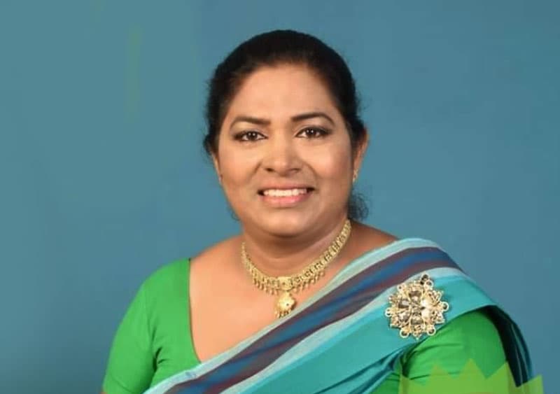 කාන්තාවන් ඉහළ යනවට මේ සමාජය කැමති නෑ - ඩී.එම්. රුක්මණී (සරාවියෝ)