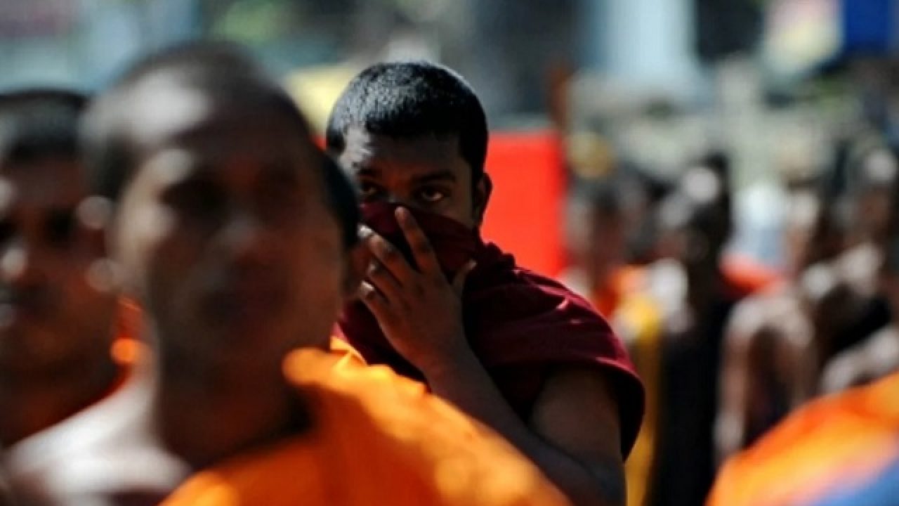 buddhists monks in colombo sri lanka 1280x720
