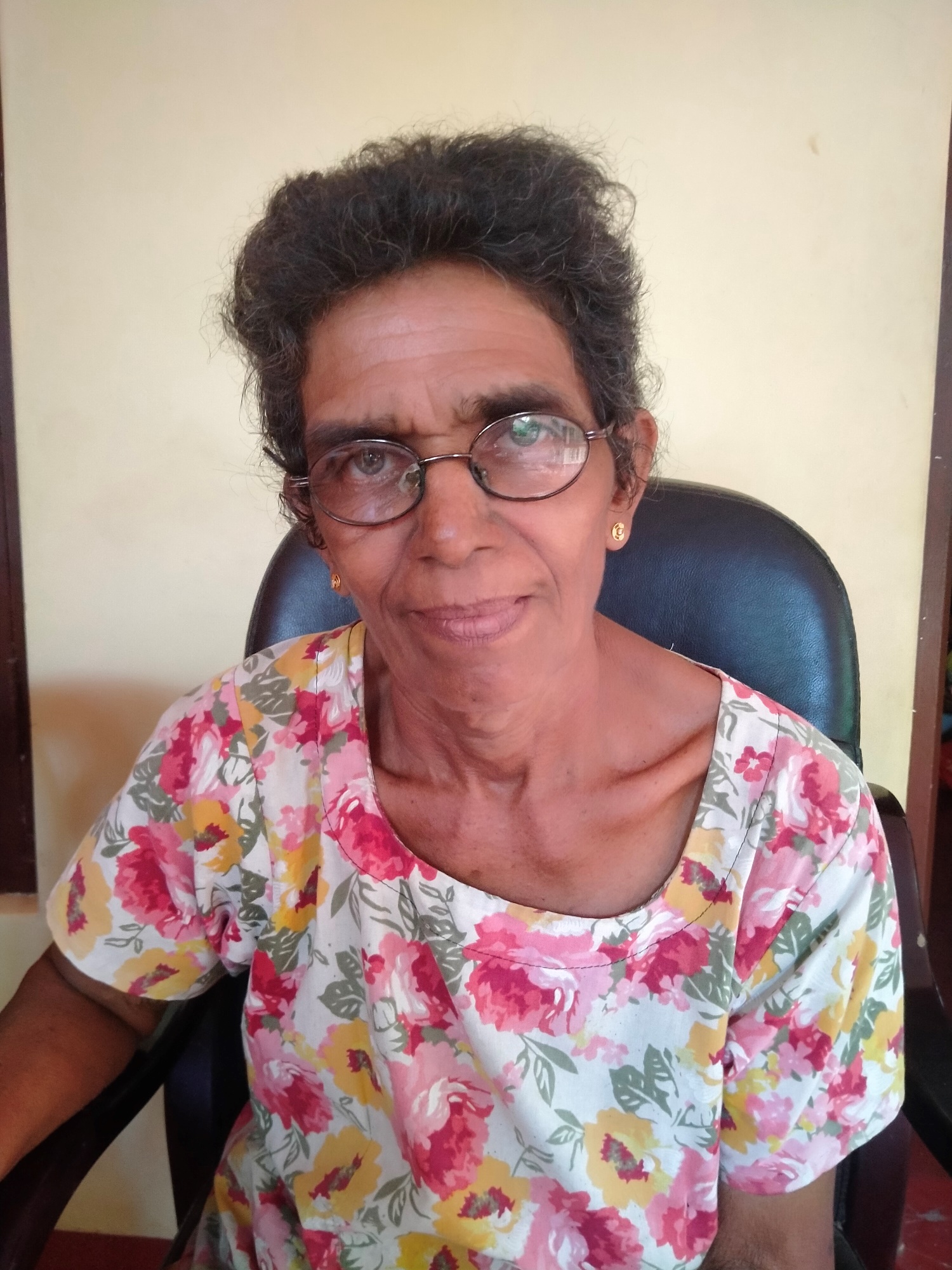7 ස්ටෙෆන් බාන්ස් ත්රිකුණාමලය