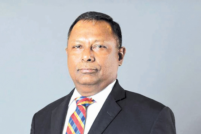 1640696382 Suresh Subramaniam re elected as National Olympic Committee president L