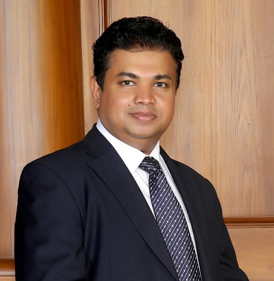 Priyalal Sirisenaපොතේ කර්තෘ