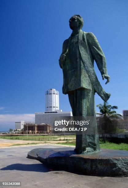 Statue of Solomon West Ridgeway Dias Bandaranaike (1899-1959), Colombo, Sri Lanka.