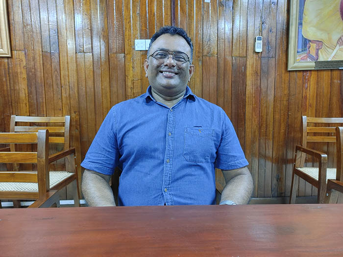 වෛද්ය චමිත් නානායක්කාර jpeg