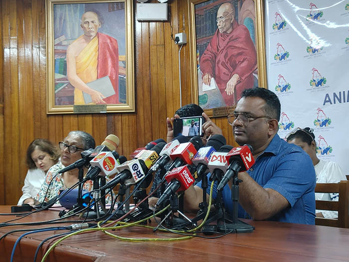 සත්ව සුබසාධන සංසදයේ ප්රවෘත්ති සාකච්ඡාවක්