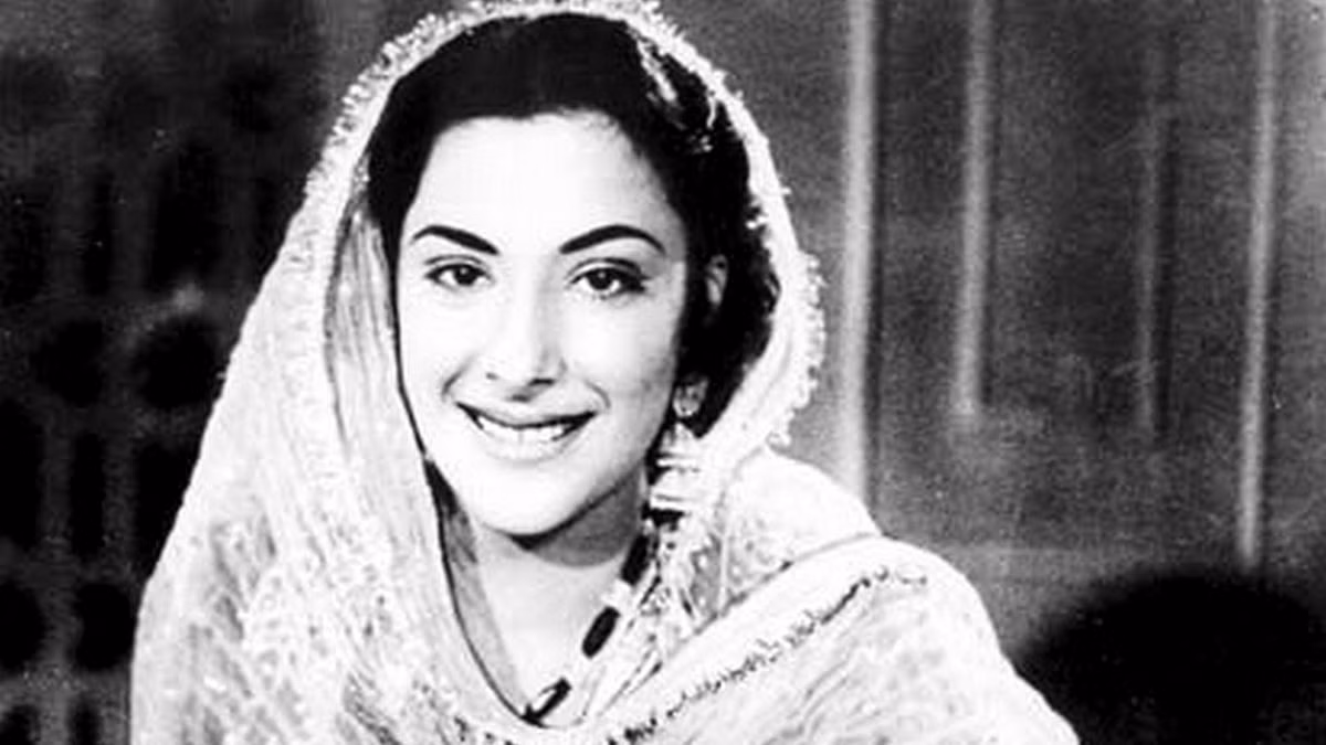 Nargis 3 rev