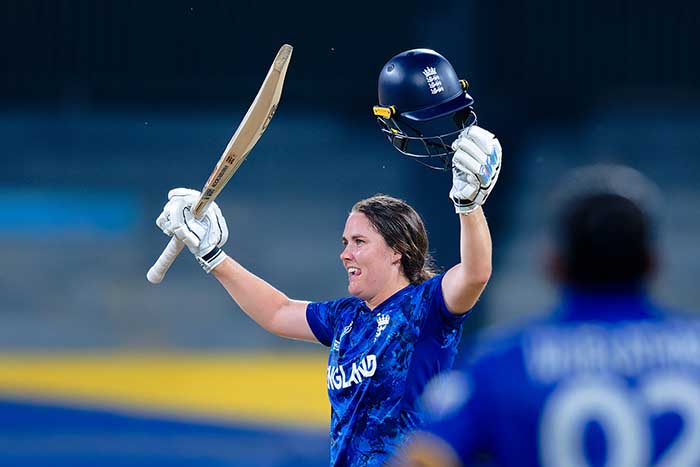 Copy of Nat Sciver Brunt 100 runs VK91731