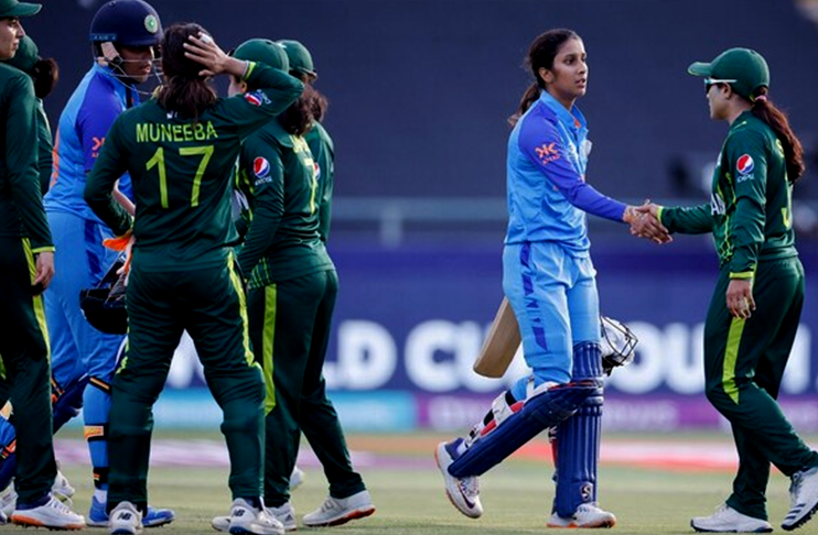 pak women india women