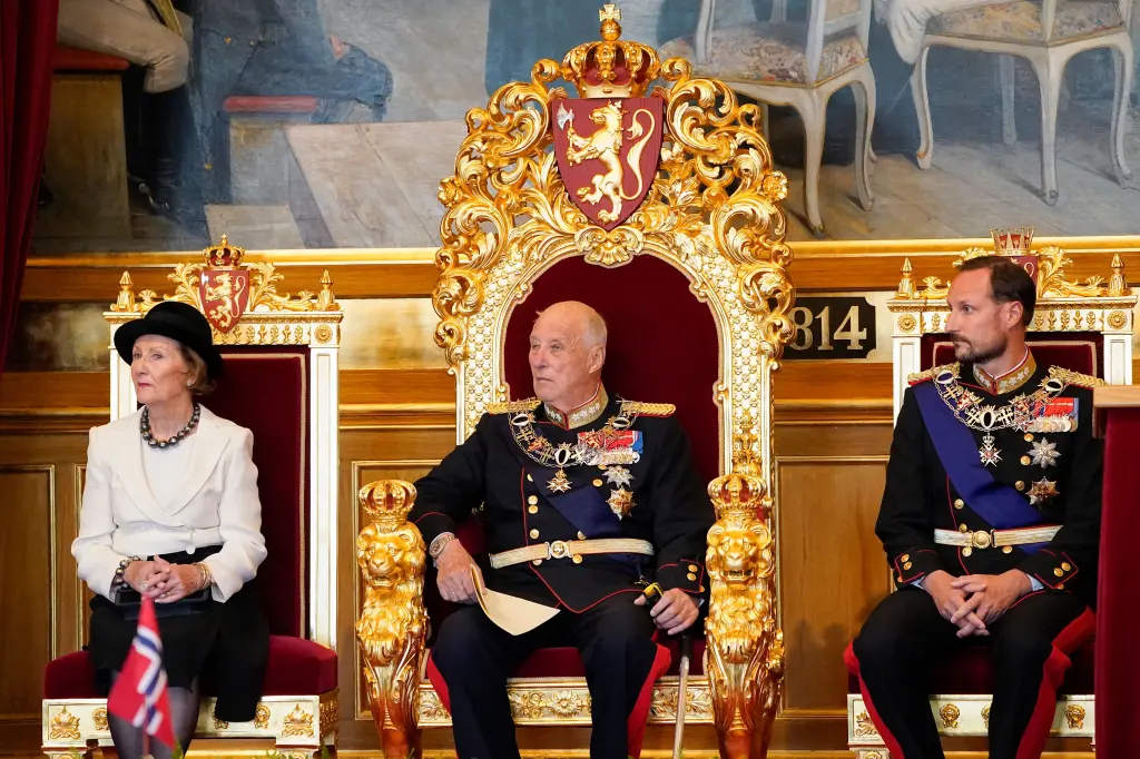 queen sonja norway l crown 138643711