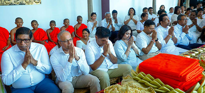 පරණ මිතුරු - අලුත් මිතුරු එක්වූ සජිත්ගේ උපන්දිනය