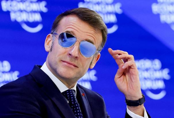 macron f