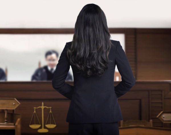 Law court woman Cropped 600x472