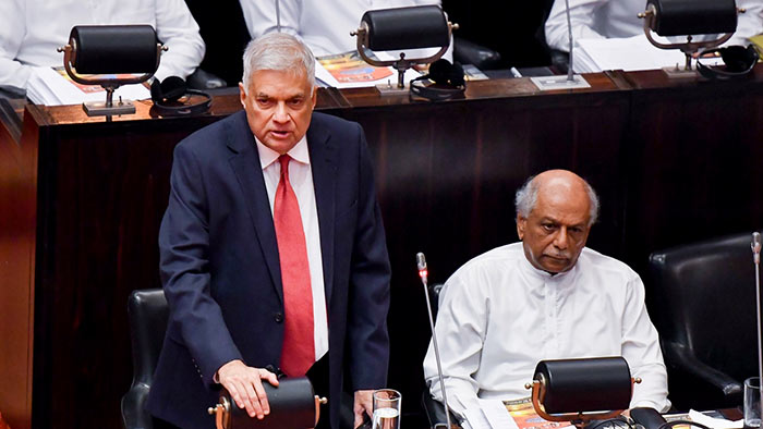 ranil wickremesinghe in sri lanka parliament